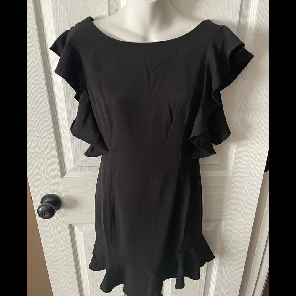 🆕 Ladies little black dress